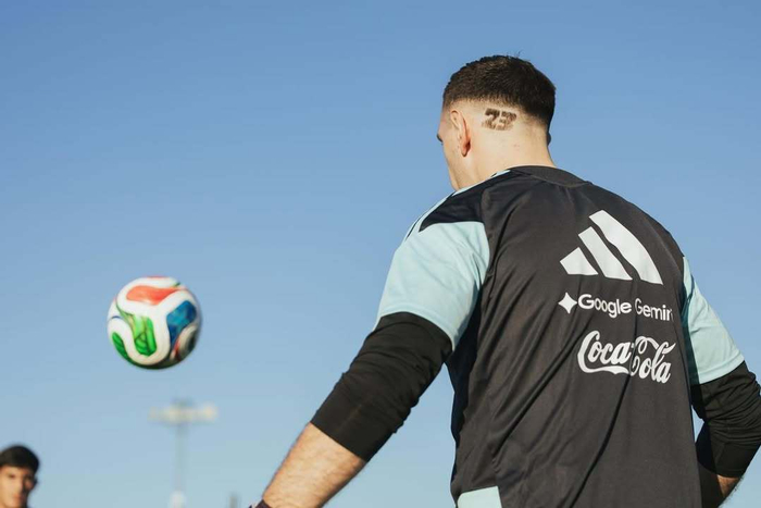 大马丁绝杀破门助球队逆转晋级世界杯16强