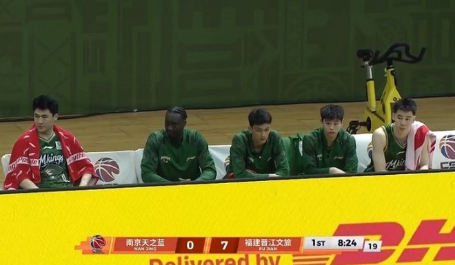 皮特森42+7+7+6三分引领福建双杀同曦