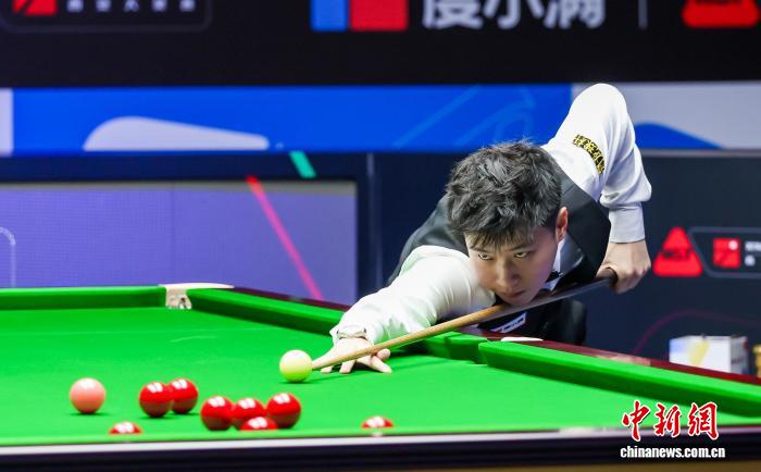 西安大奖赛首日：赵心童