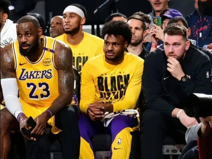 布朗尼NBA年薪缩水近三分之二 实际到手不足500万