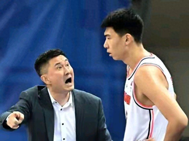 广东队换外援布阵季后赛 杜锋田忌赛马战术显锋