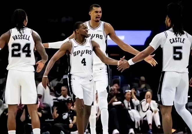 马刺主场迎战开拓者季后赛G1开启对决 文班亚马