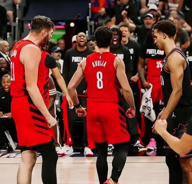 马刺主场迎战开拓者季后赛G1开启对决 文班亚马